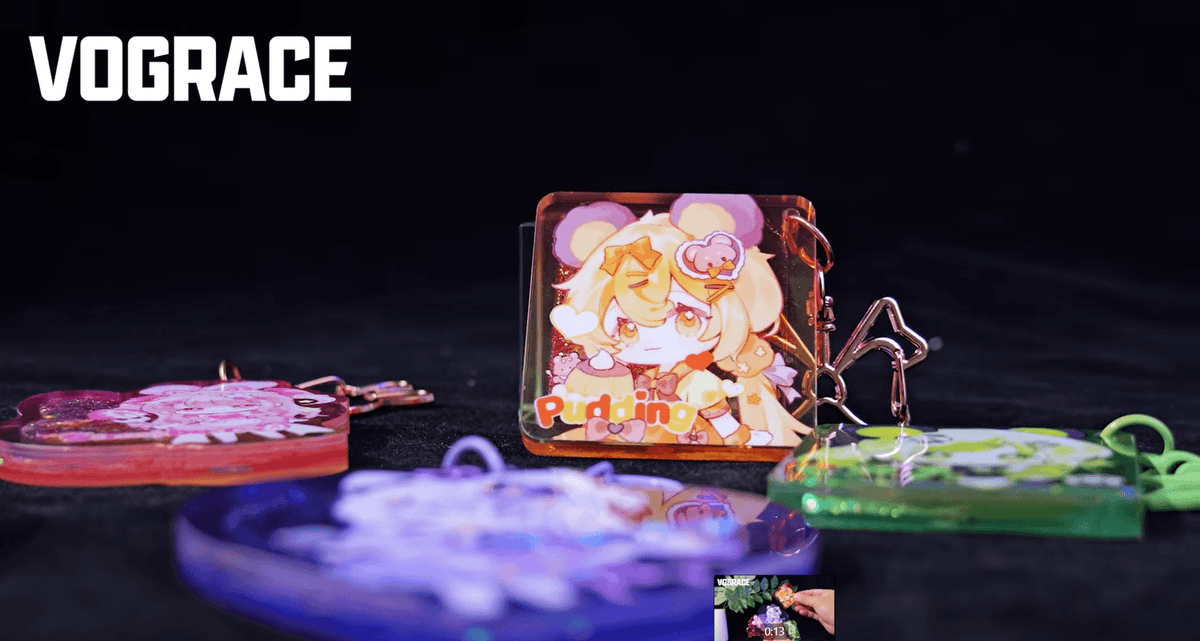 Visually Appealing Custom Pre-filled Quicksand Liquid Keychains - VOGRACE